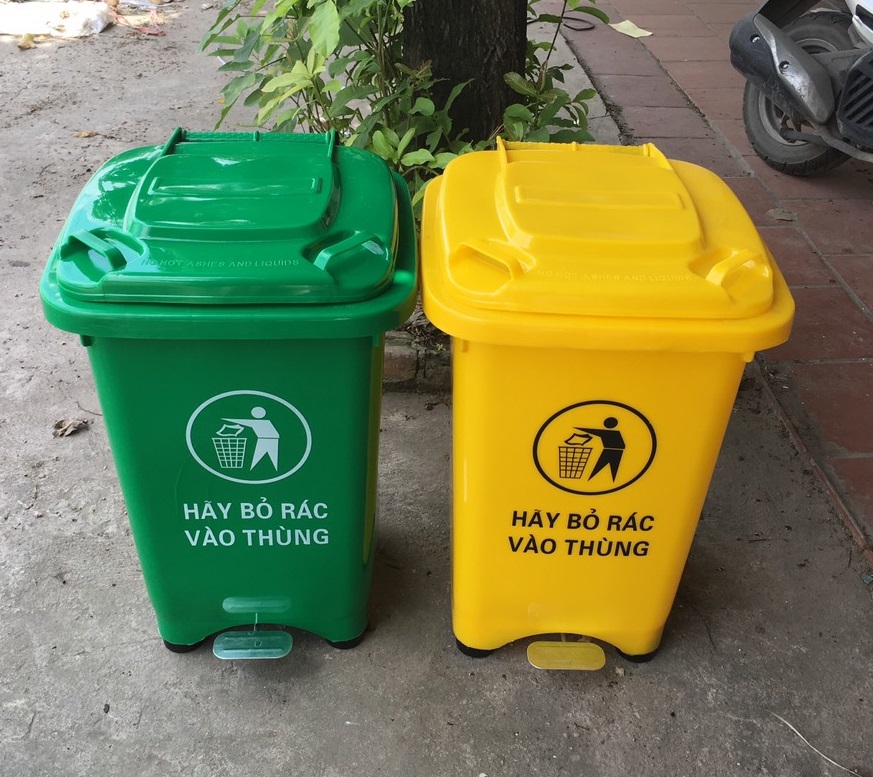 Thùng rác nhựa đạp chân 60L 
